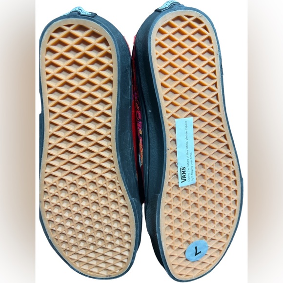 Van’s Red Chinese New Year 🧧 Unisex Shoes Women 8.5 Men 7 - Picture 5 of 9